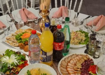 Imaginea pentru Bucate moldovenesti CristinaEvenimente Eventim